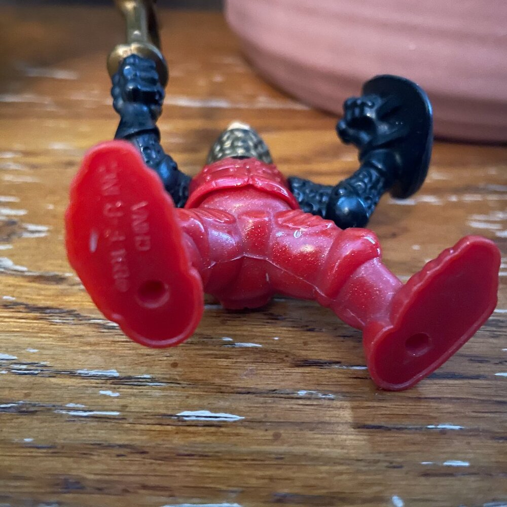 Fisher-Price Pirate w/ Sword & Red Gold Black Knight - Picture 5 of 6